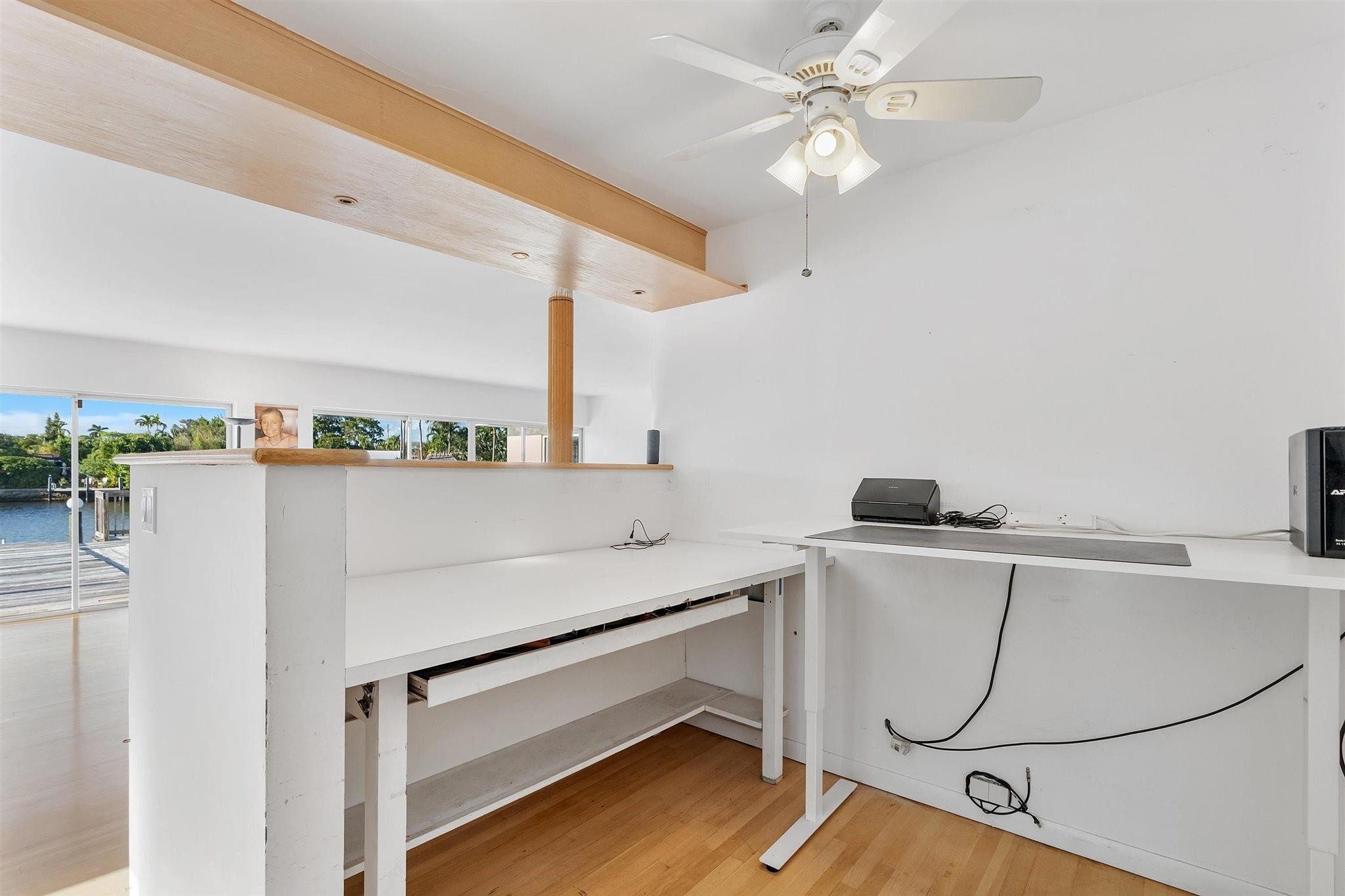 Poinsettia Heights River - Residential