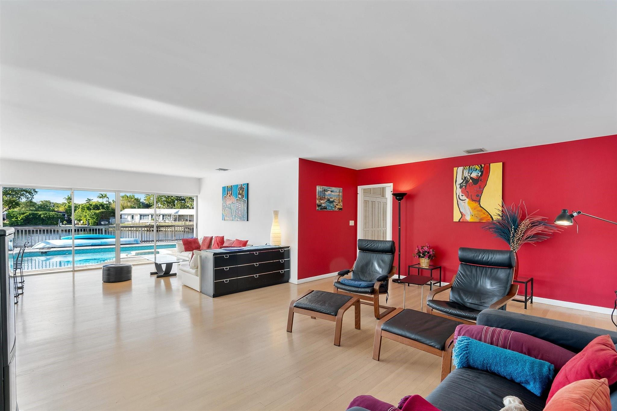 Poinsettia Heights River - Residential