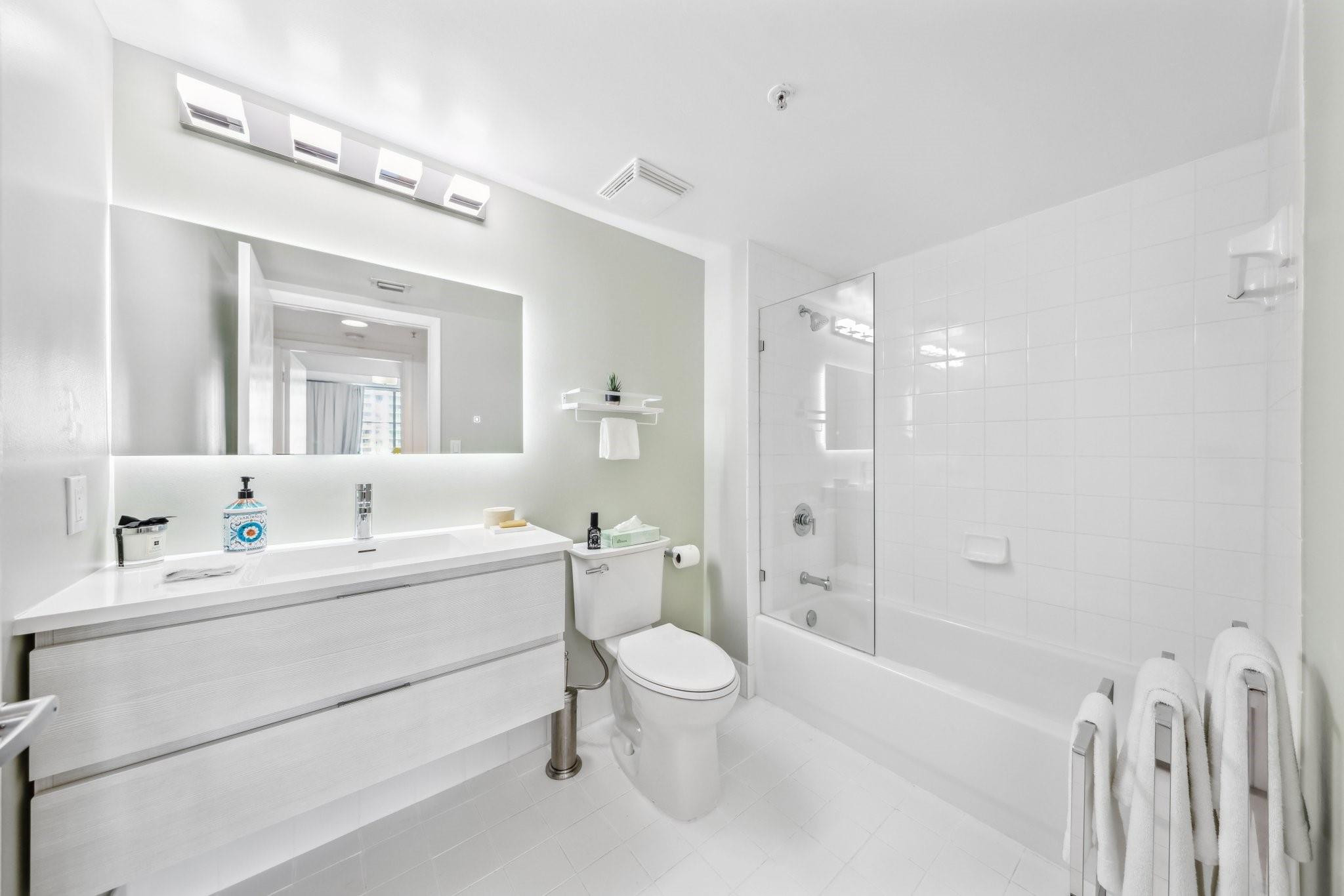 TIDES AT BRIDGESIDE SQUARE - Residential Lease