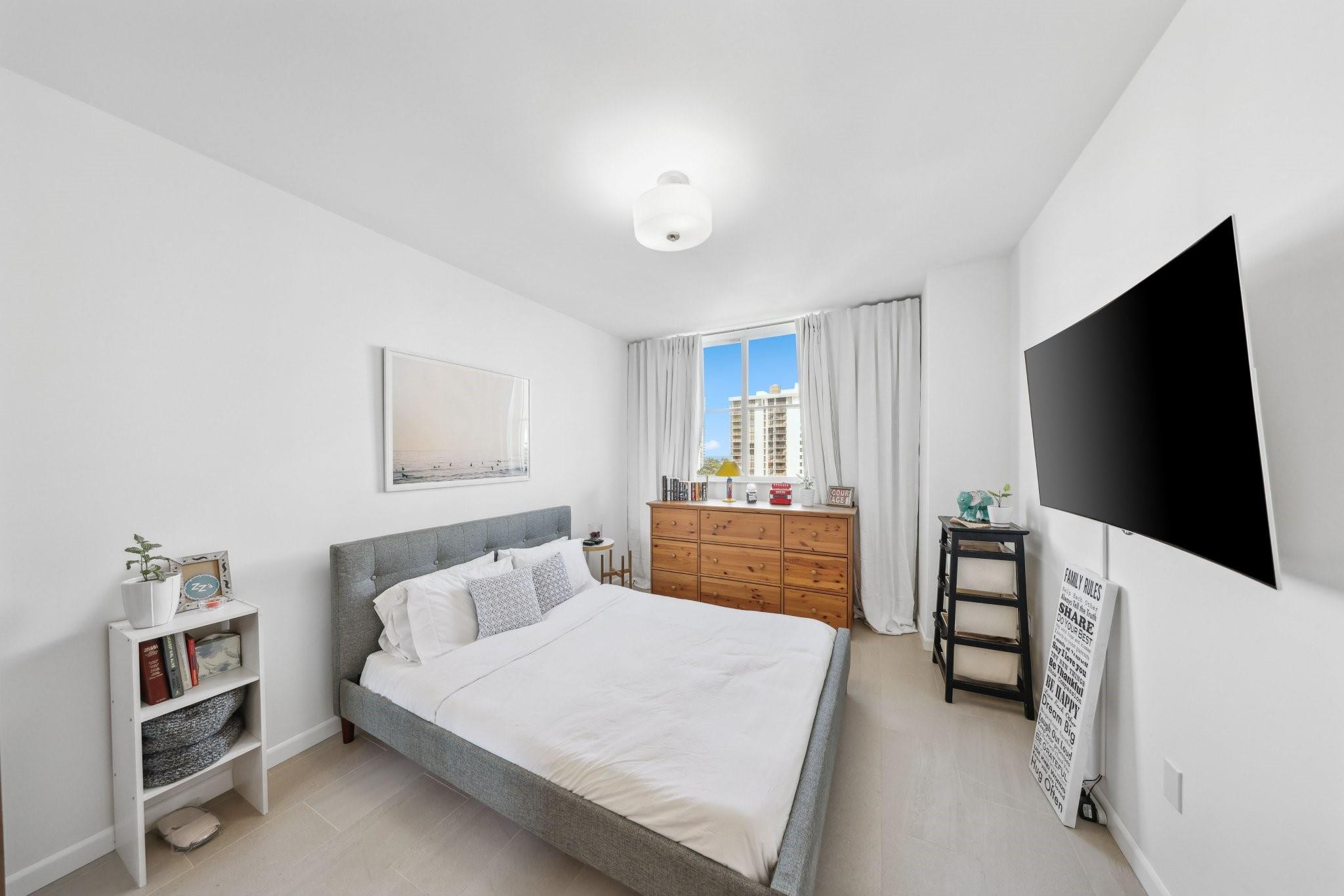 TIDES AT BRIDGESIDE SQUARE - Residential Lease