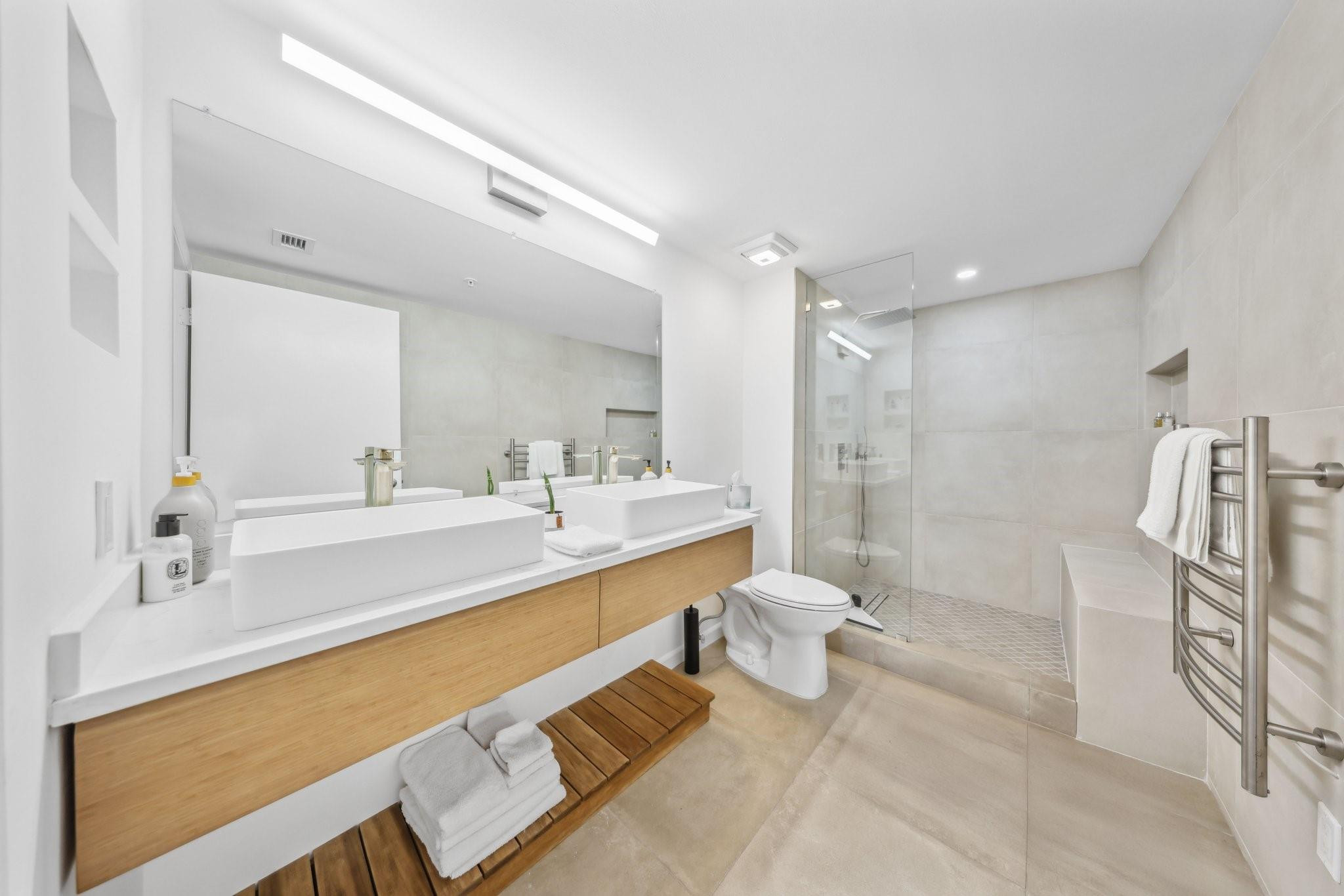 TIDES AT BRIDGESIDE SQUARE - Residential Lease