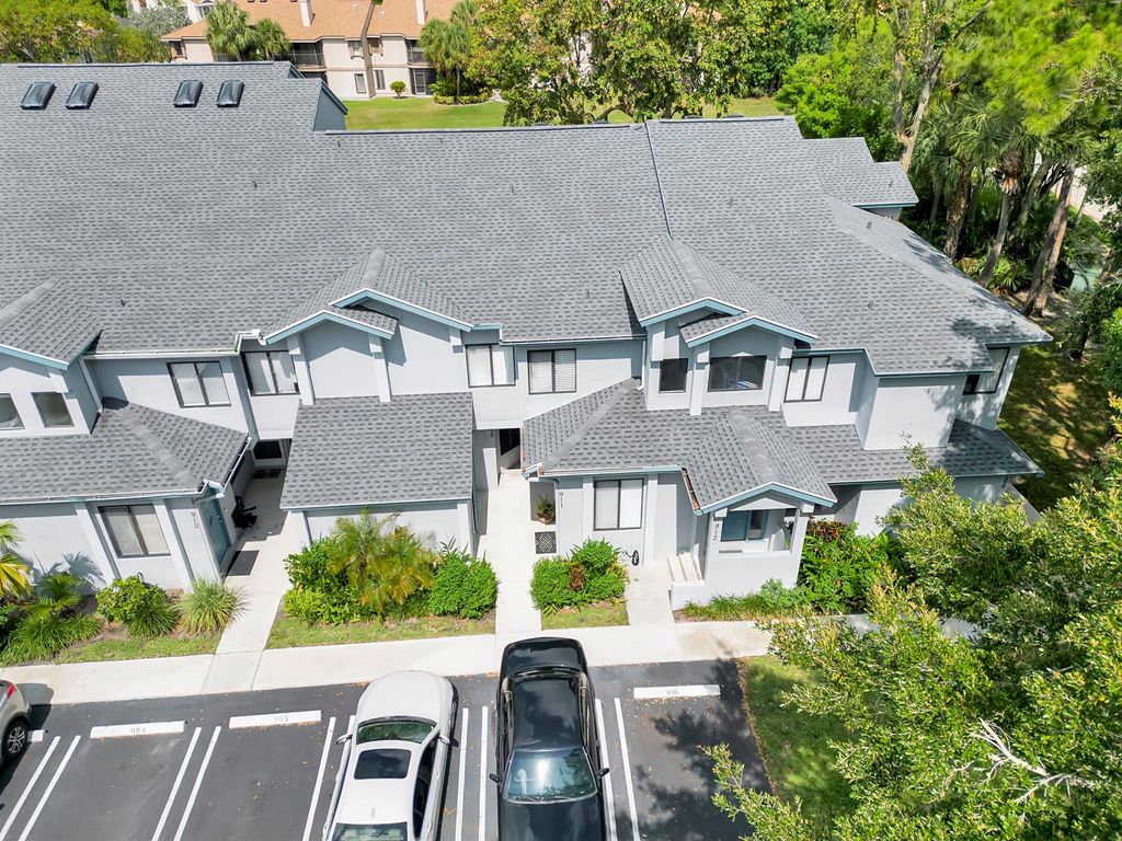 Photo of 905 Harbour Pointe Way, Greenacres, FL 33413 (MLS # R10952619)