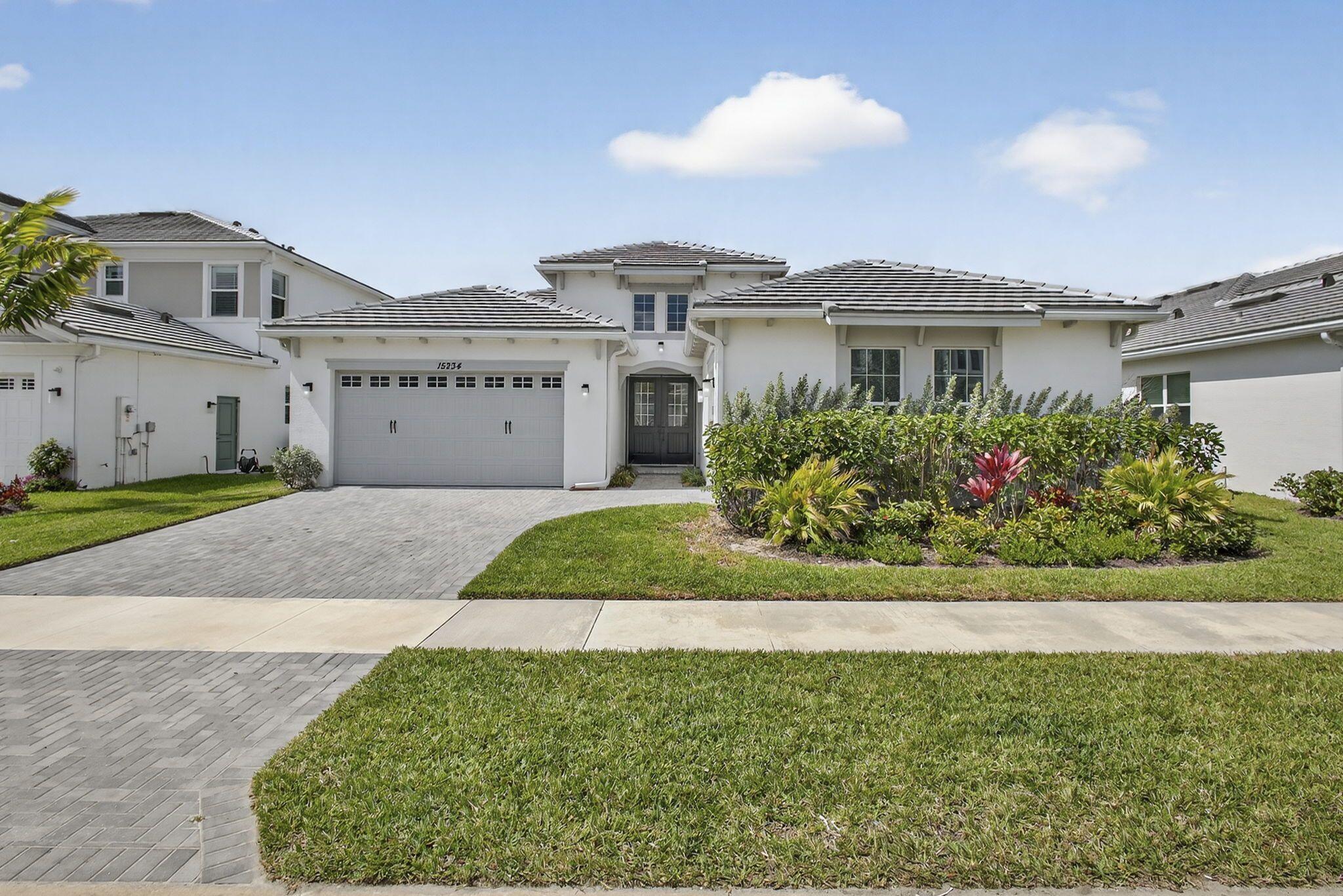 15234 Wildwood Circle