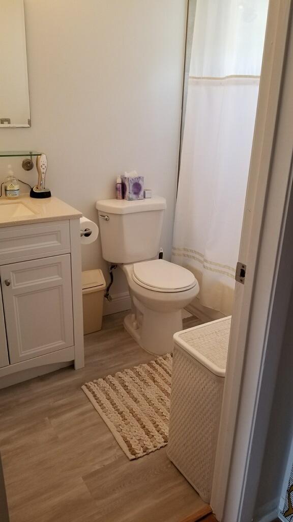 CARRIAGE HOUSES I CONDO - Residential Lease