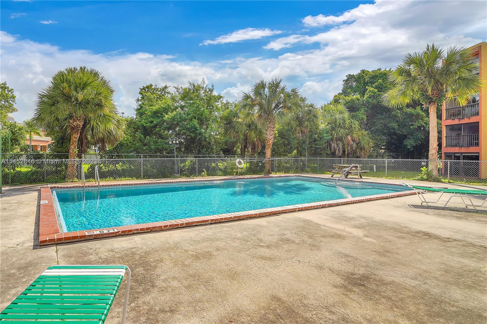 CASTILLIAN CLUB CONDO - Residential