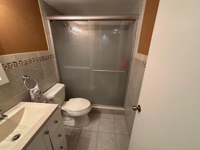 CASTILLIAN CLUB CONDO - Residential