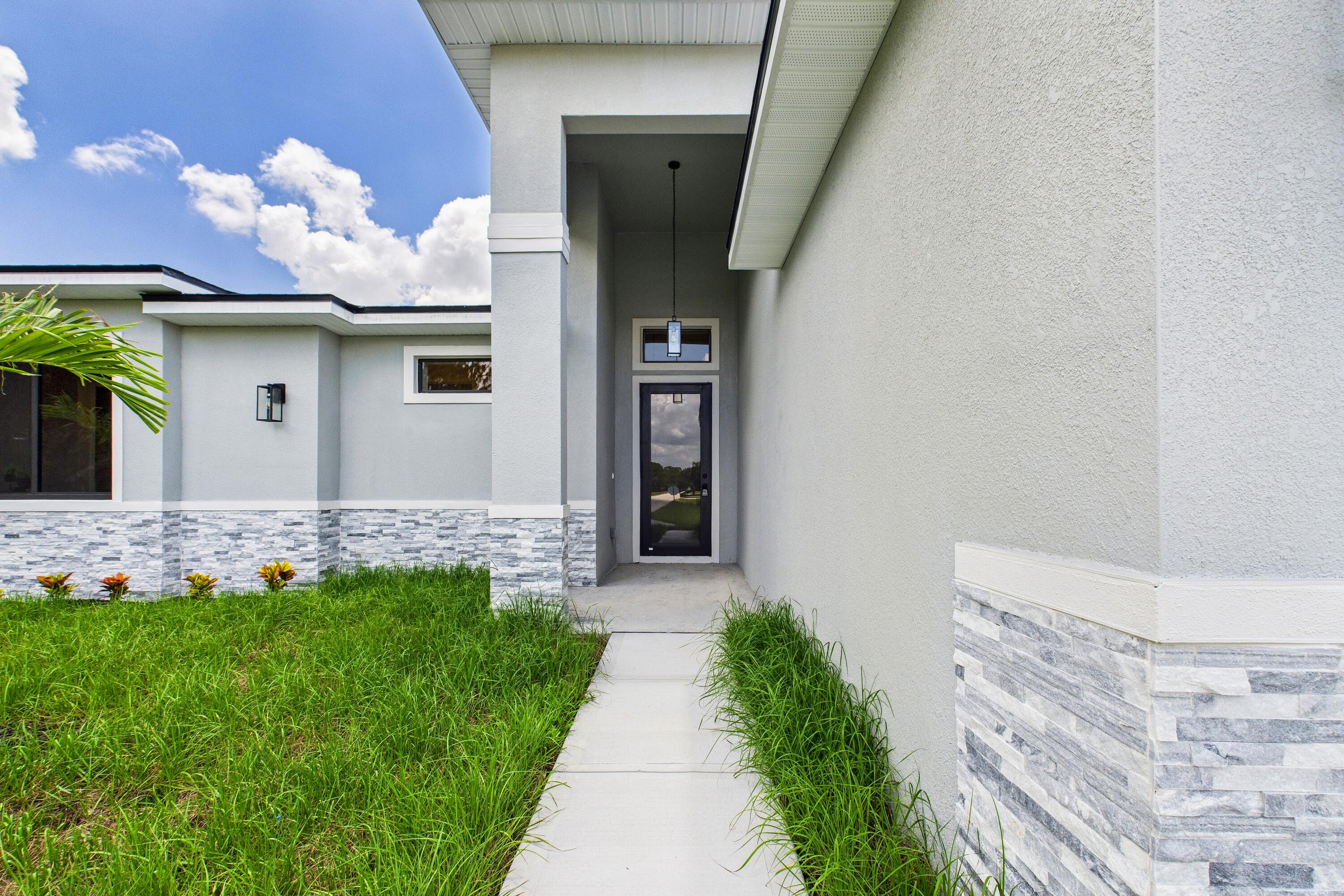 797 Tejon Avenue SW