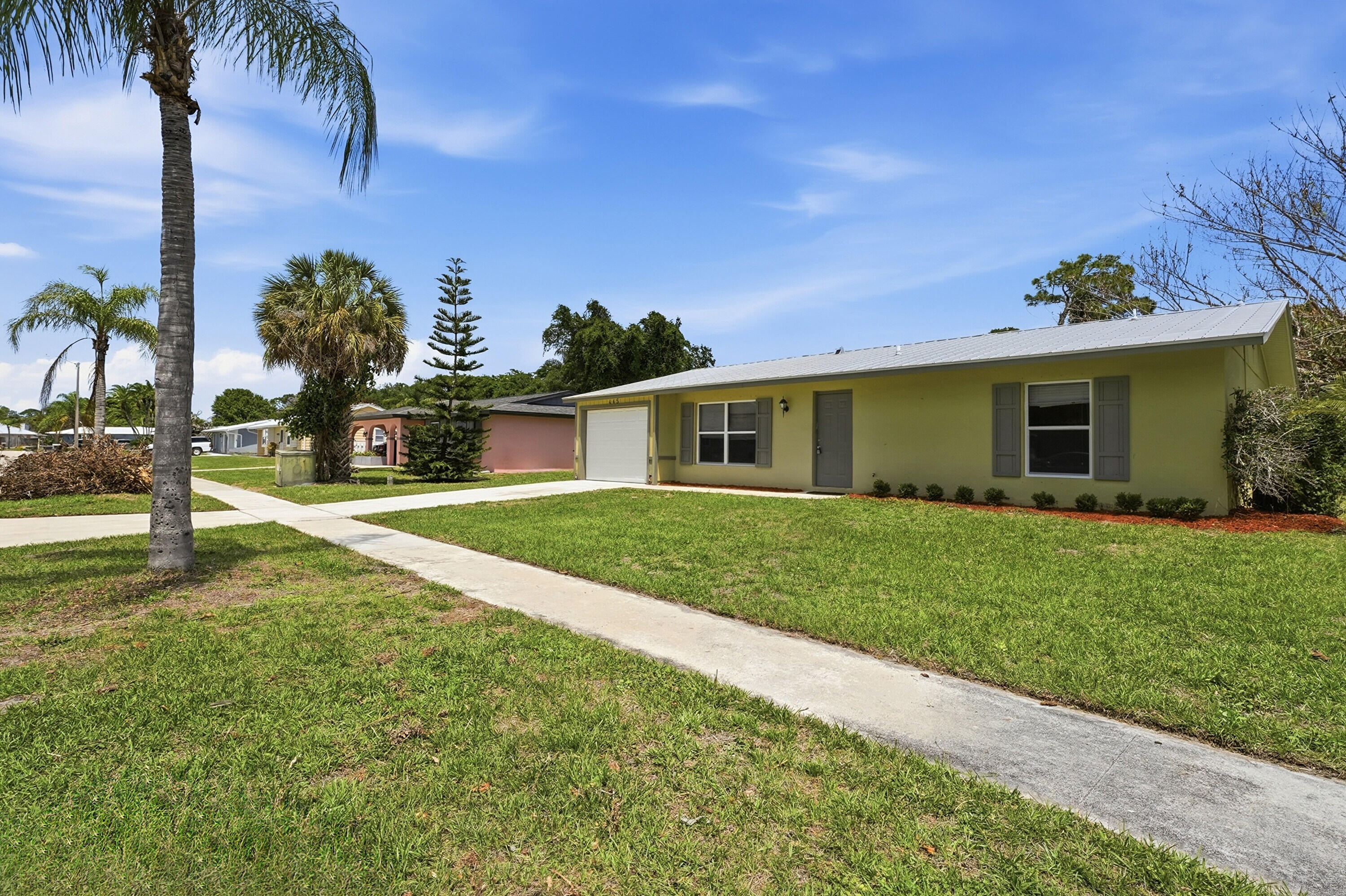 PORT ST LUCIE FLORESTA PINES UNIT 2 - Residential