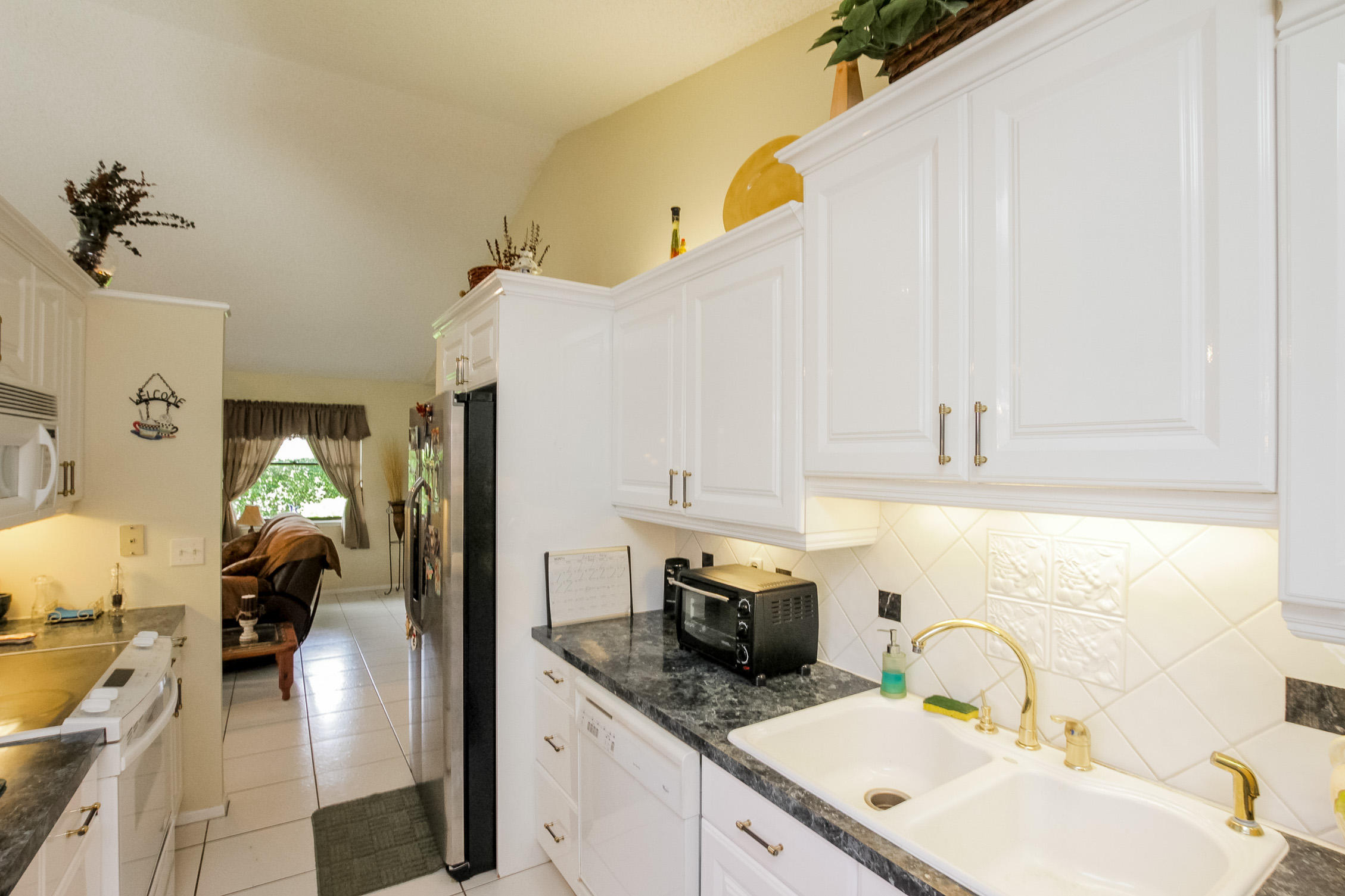 RIVER OAKS - Residential