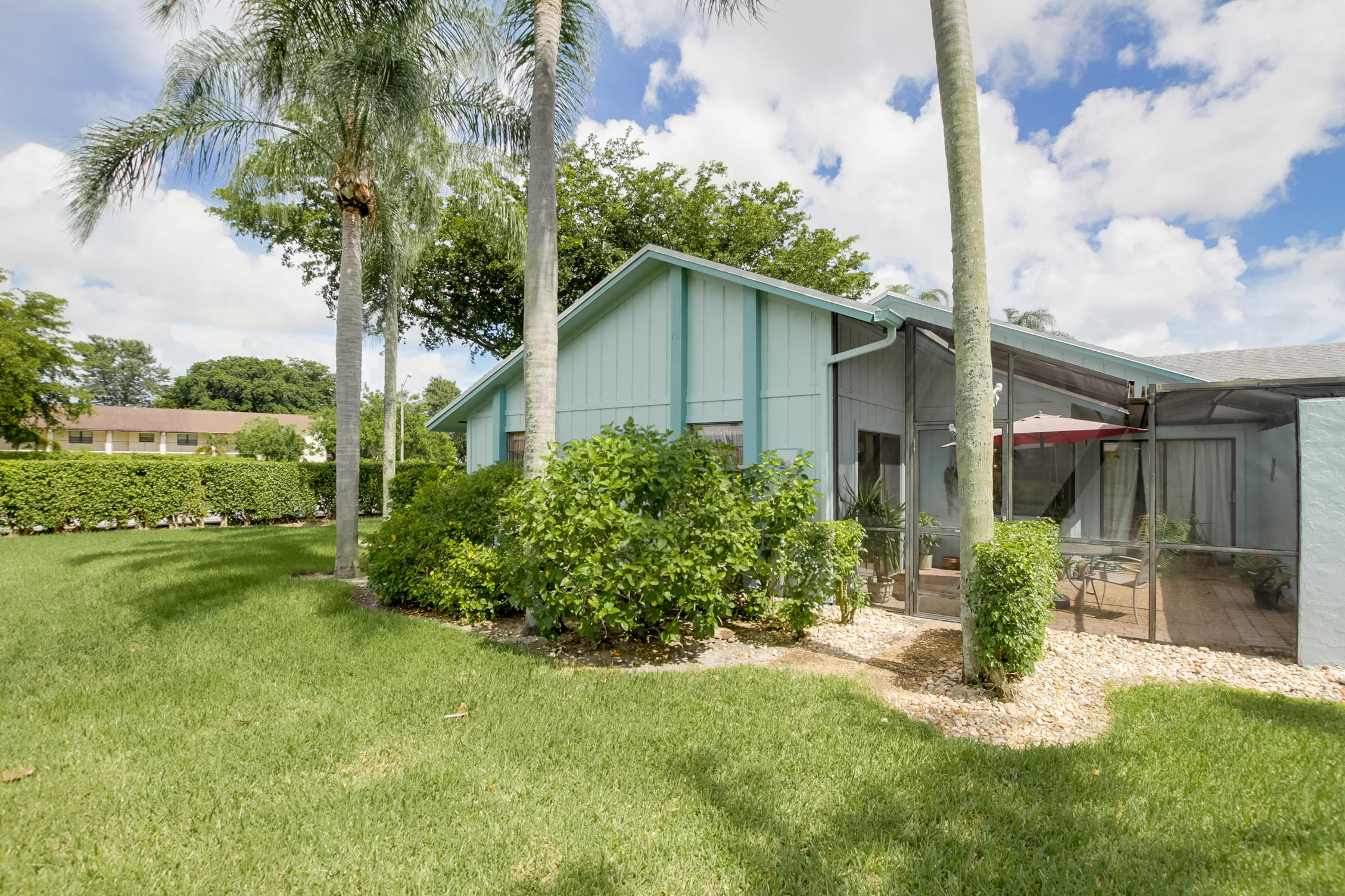 RIVER OAKS - Residential