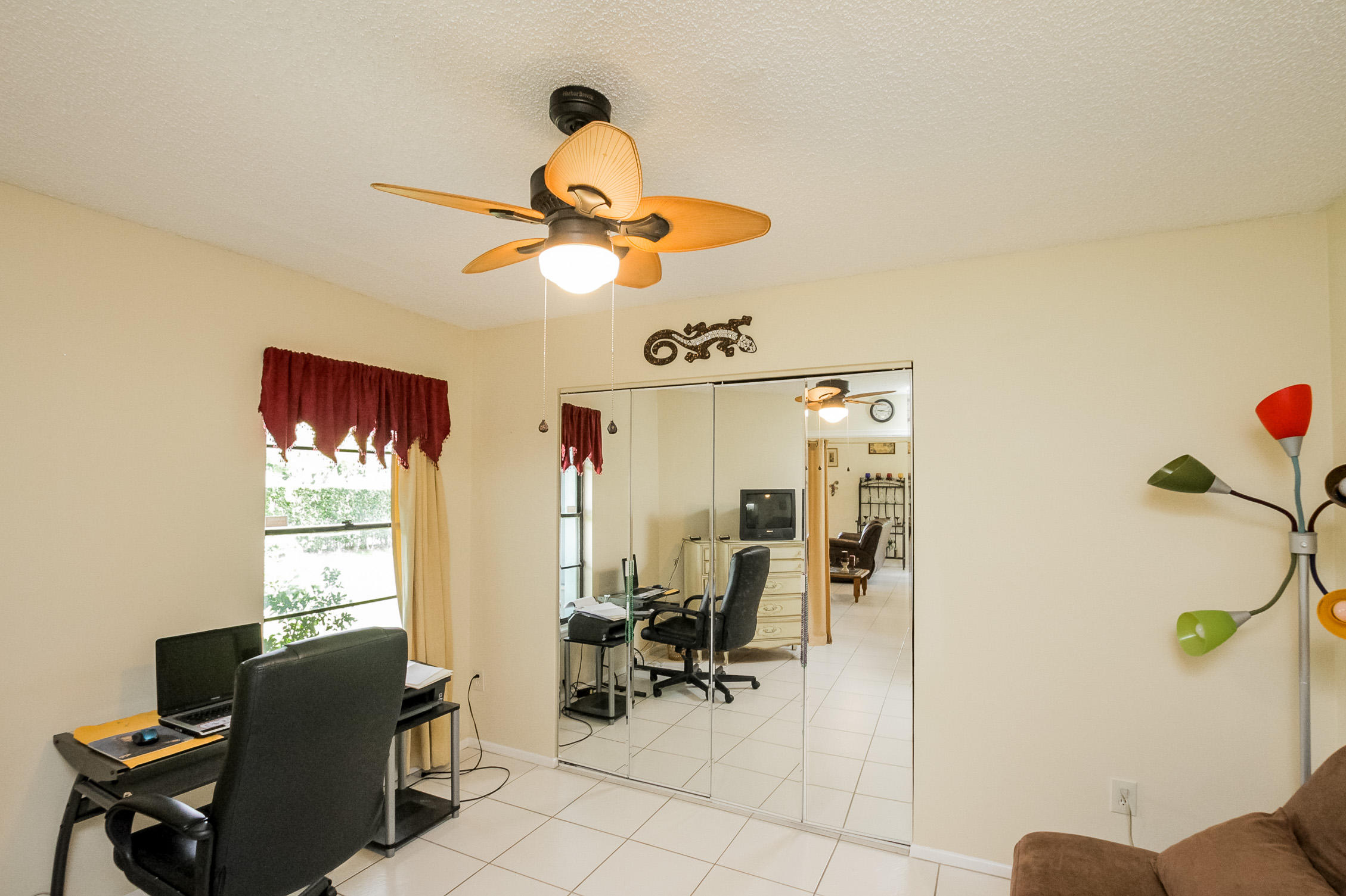 RIVER OAKS - Residential