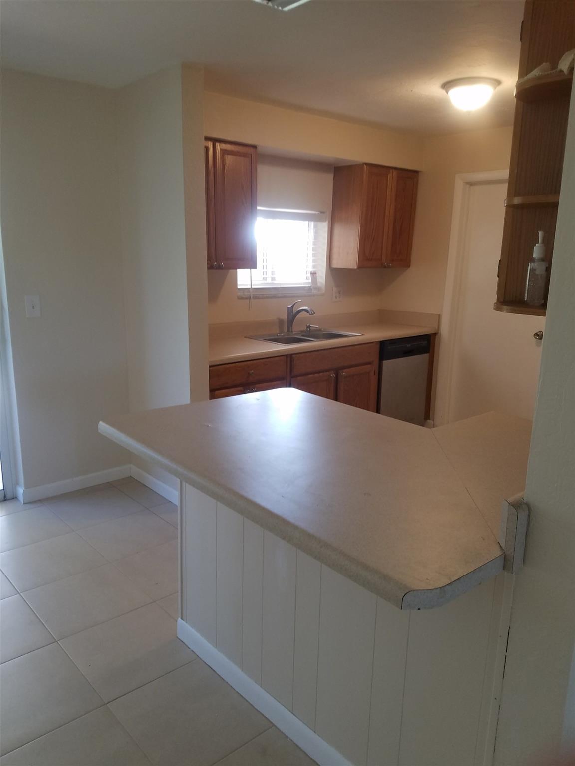 Summertime Isles 66-12 B - Residential Lease