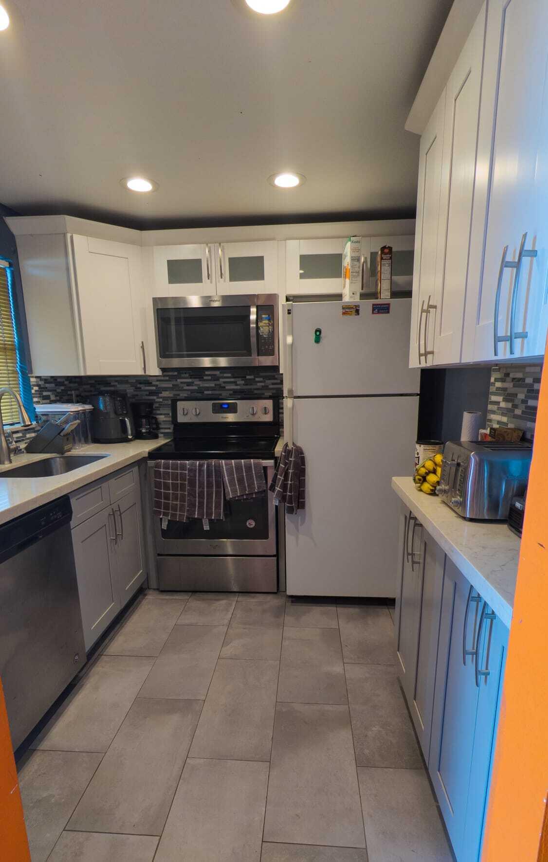 GARDENS AT LAUDERHILL CONDO - Residential Lease