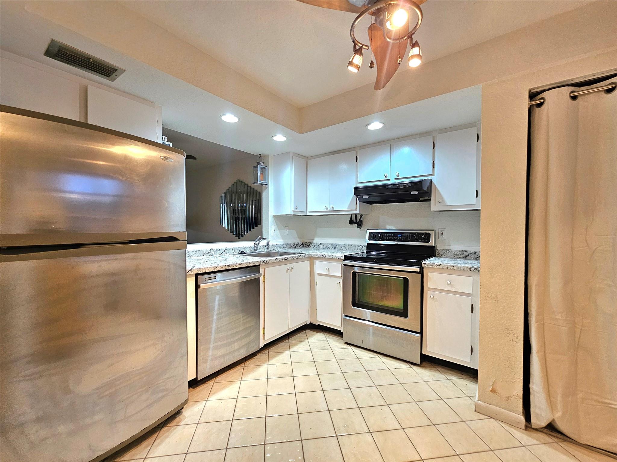 2 Of Palm Spgs 2 Condo - Residential Lease