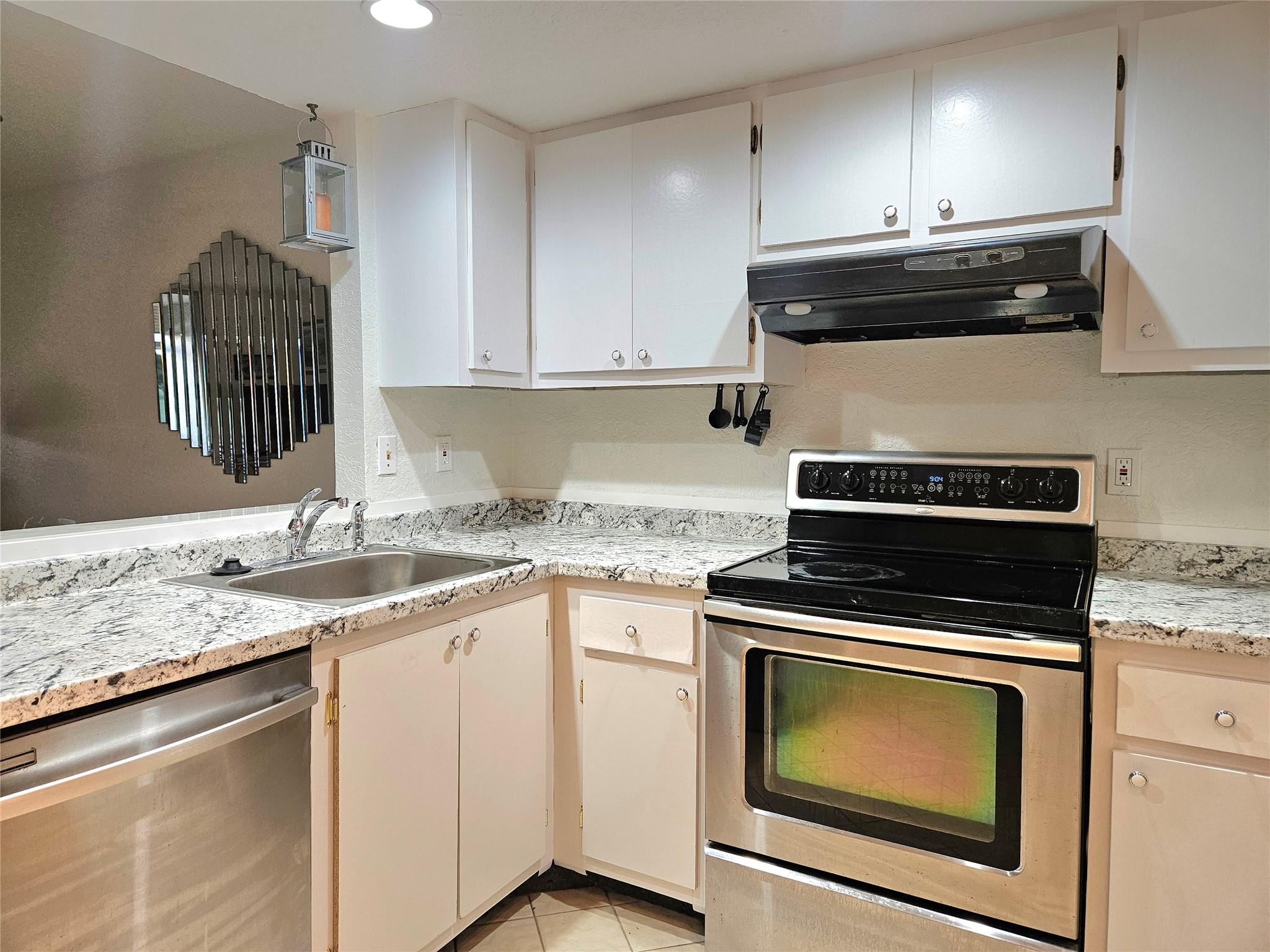 2 Of Palm Spgs 2 Condo - Residential Lease