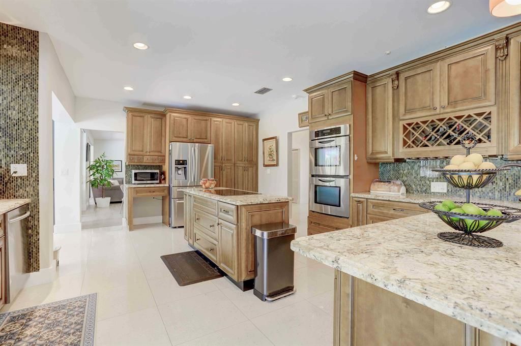 Photo of 11415 Sundance Lane, Boca Raton, FL 33428 (MLS # R10715332)