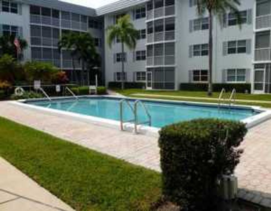 Super location---just minutes to the beach and Boca Inlet Park! Nicely furnished two bedroom/ 2 bath with updated kitchen. Convenient washer and dryer in the apartment. There is a screened balcony overlooking the lushly landscaped pool area. Spacious rooms with great closet space.  Lovely courtyard with pool and clubhouse to enjoy! Ideal location near shops, restaurants and the beach!