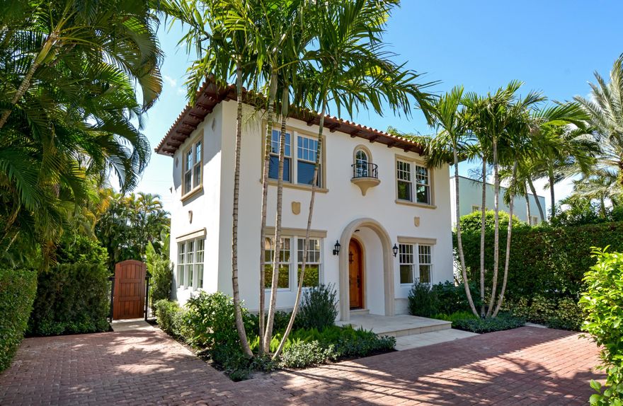 Totally renovated in 2016, this Mediterranean 3BR/2.2BA home features: new hard wood floors, large kitchen with top of the line appliances, formal living room with gas fireplace and large master suite with balcony. Impact windows & doors, all new electric and plumbing installed. All new Impact windows and doors. Beach Access. Off street parking and quick access to Worth Ave.