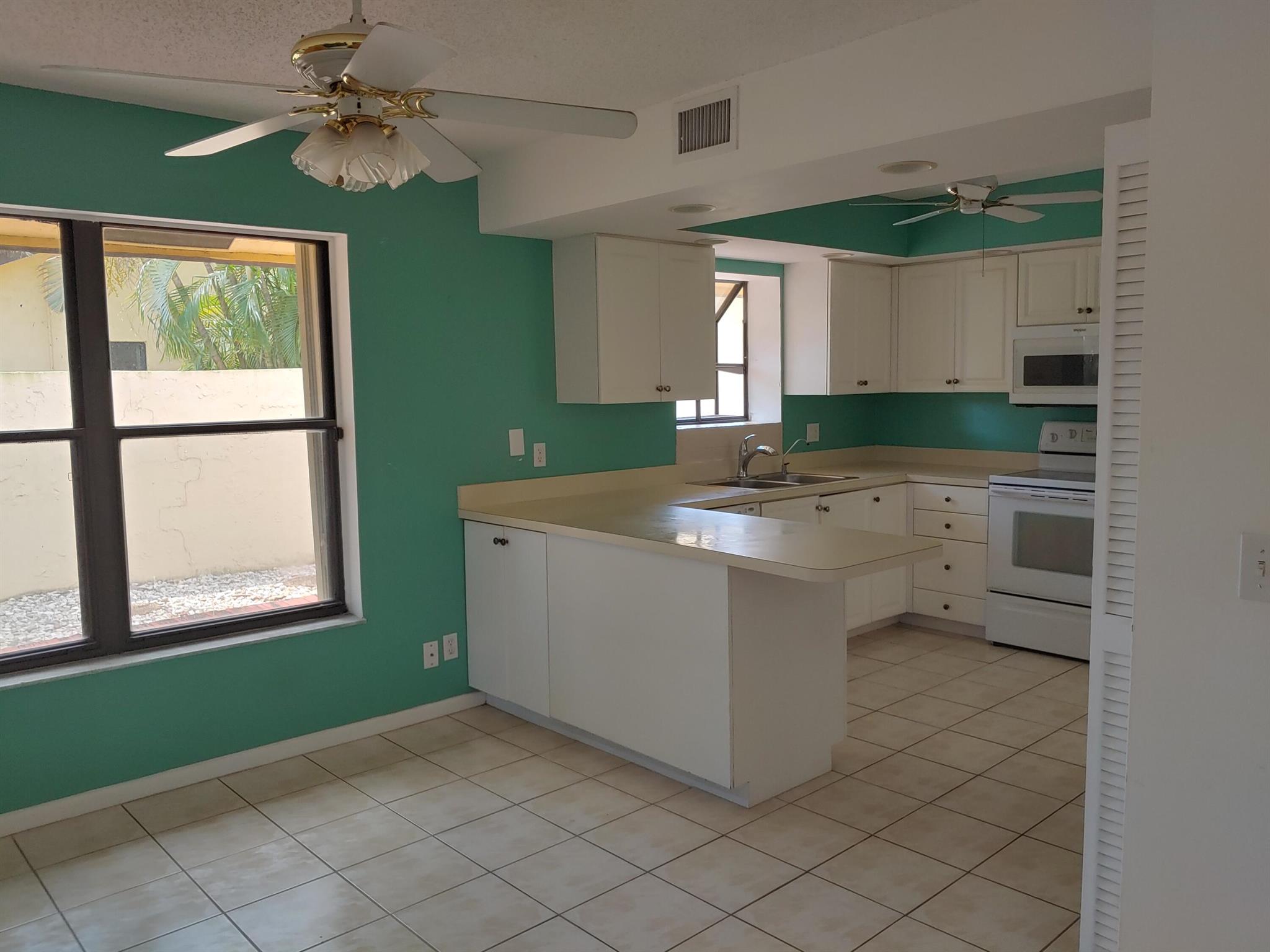 HOMEWOOD LAKES SEC D - Residential