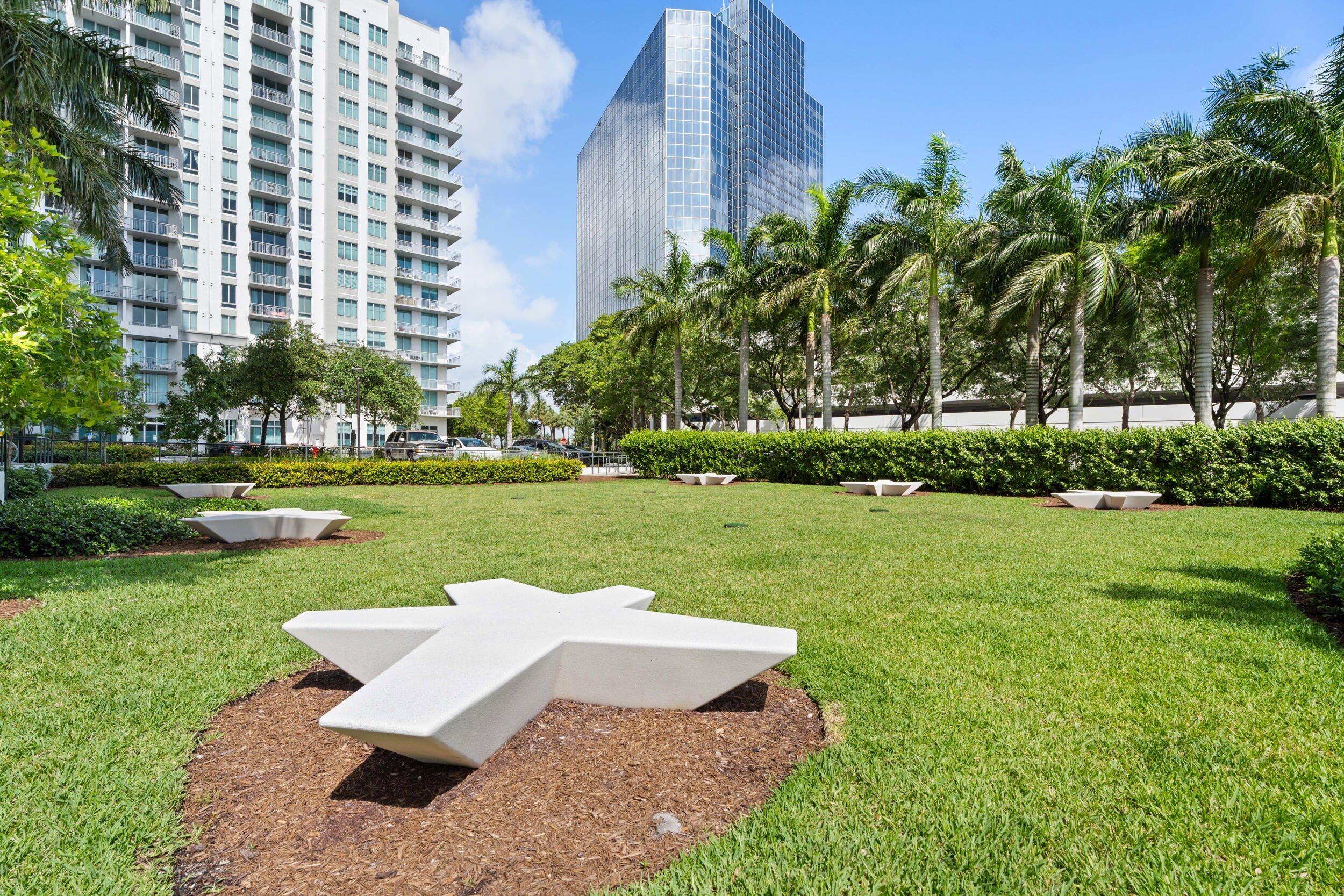 EDGE CONDO - Residential