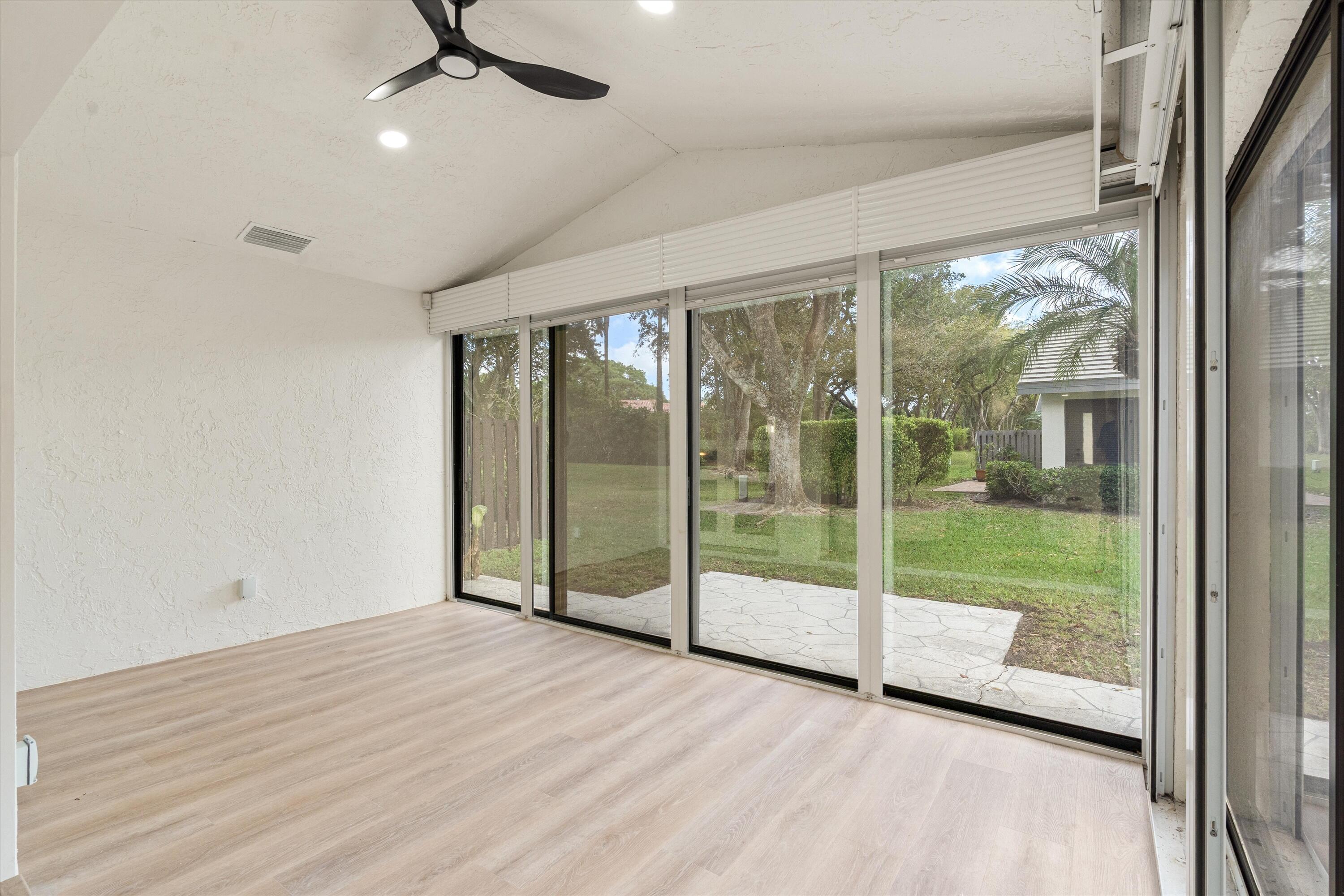 EQUESTRIAN - Residential