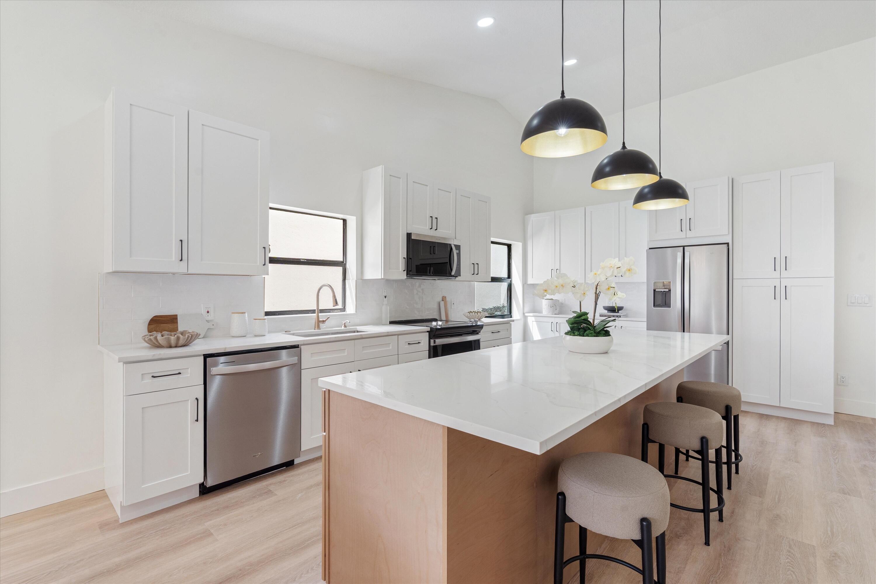 EQUESTRIAN - Residential