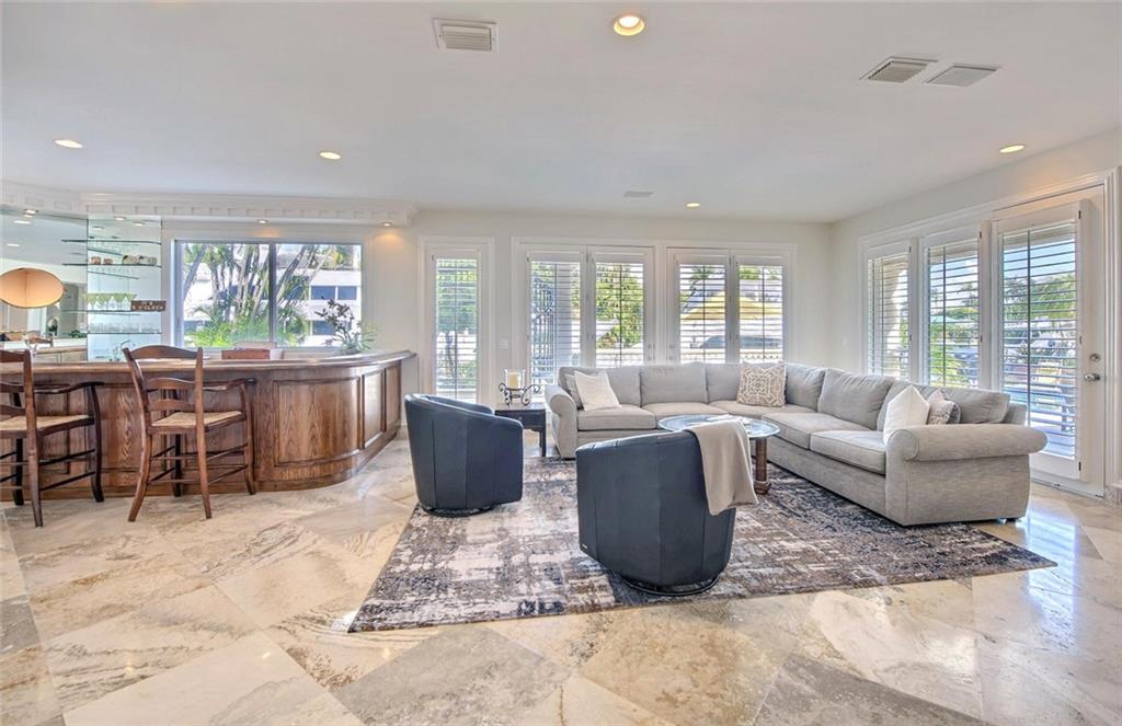 Lucille Island 37-19 B - Land