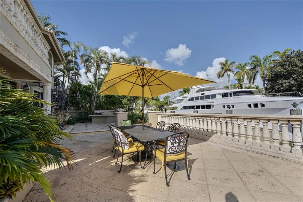 Lucille Island 37-19 B - Land