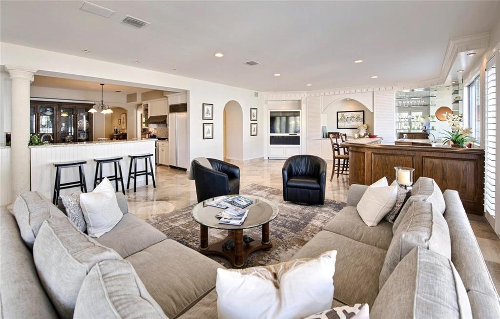 Lucille Island 37-19 B - Land