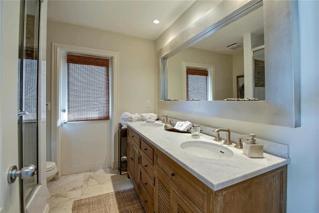 Lucille Island 37-19 B - Land