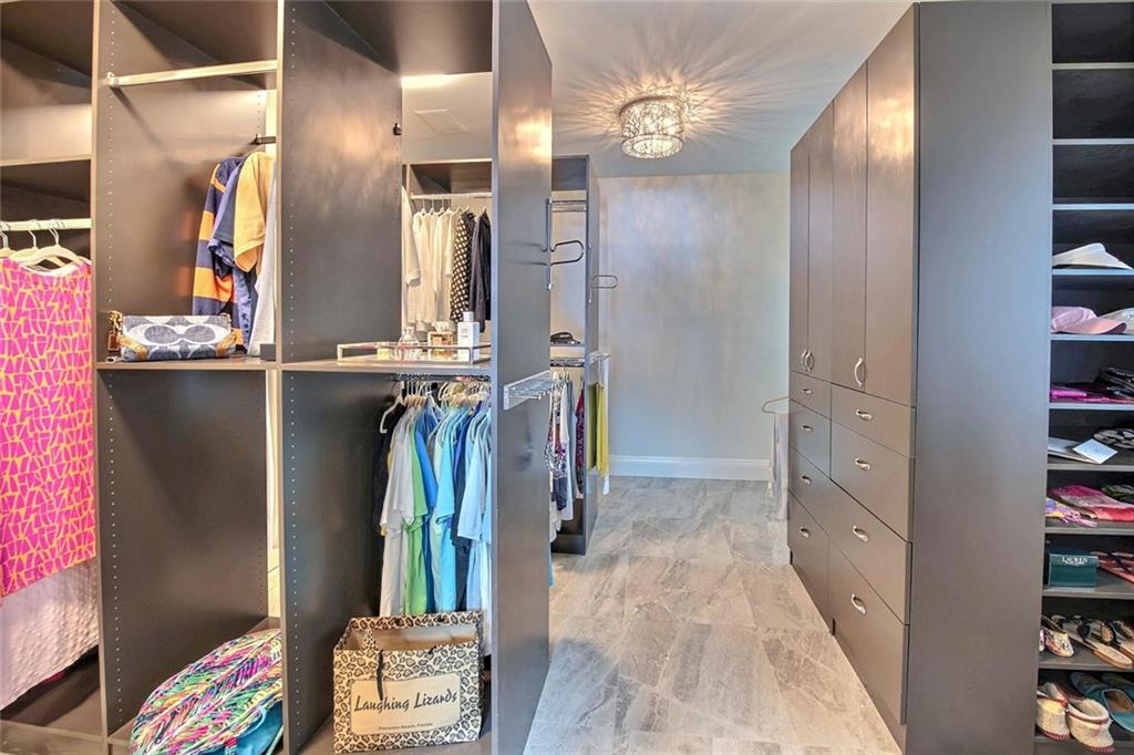 Lucille Island 37-19 B - Land