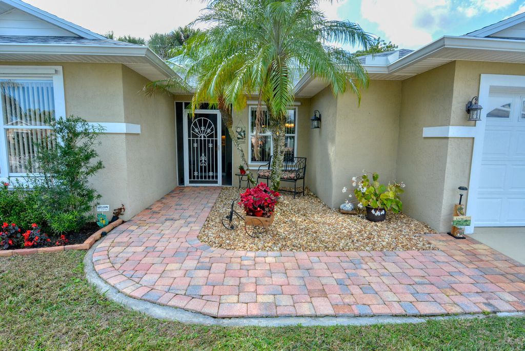 Photo of 6149 Alexandria Circle, Fort Pierce, FL 34982 (MLS # R10776772)