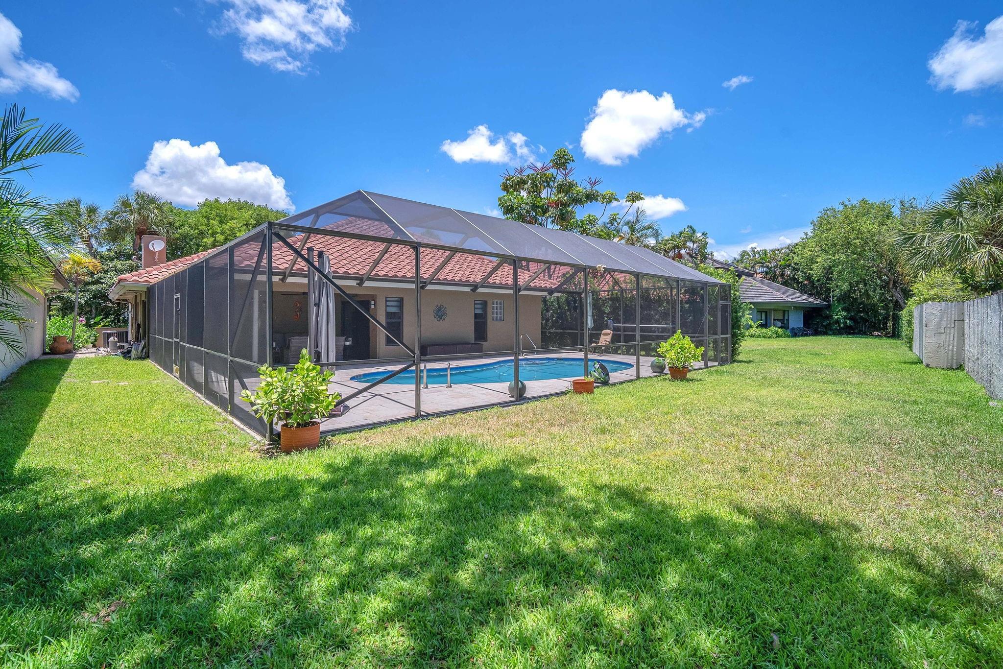 Jacaranda Area 933 97-47 - Residential