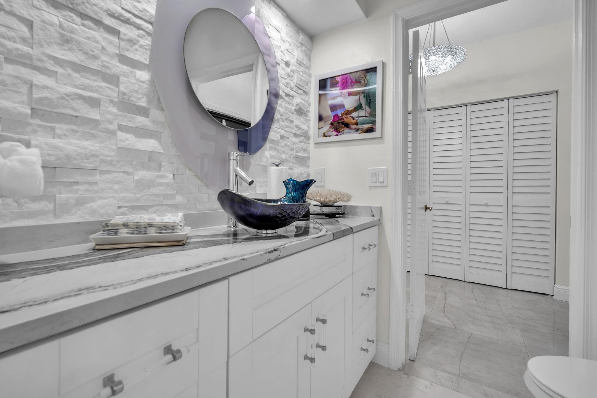 Jacaranda Area 933 97-47 - Residential