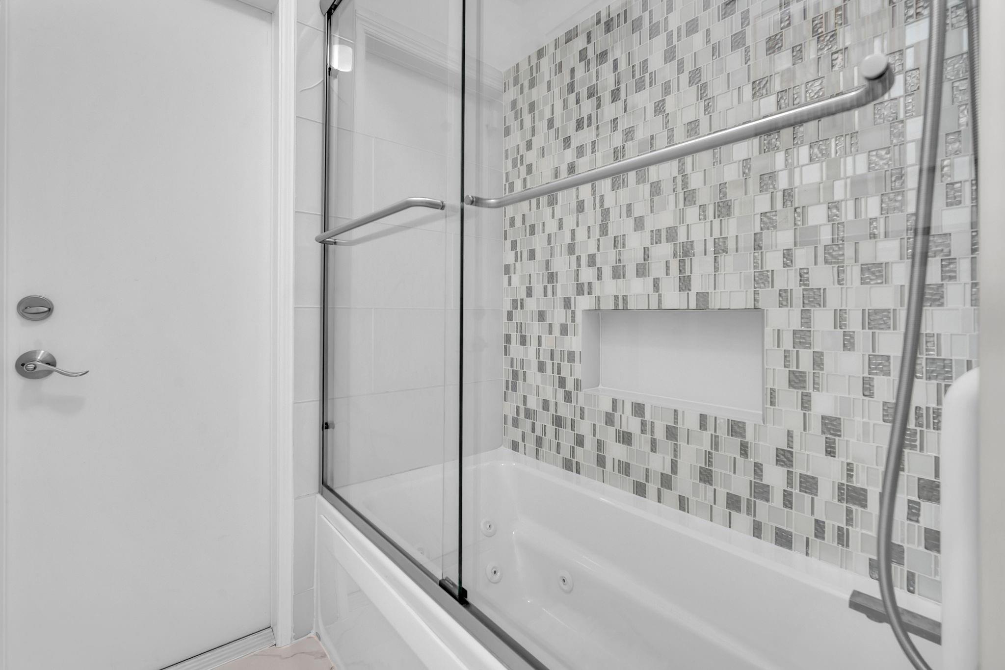 Jacaranda Area 933 97-47 - Residential