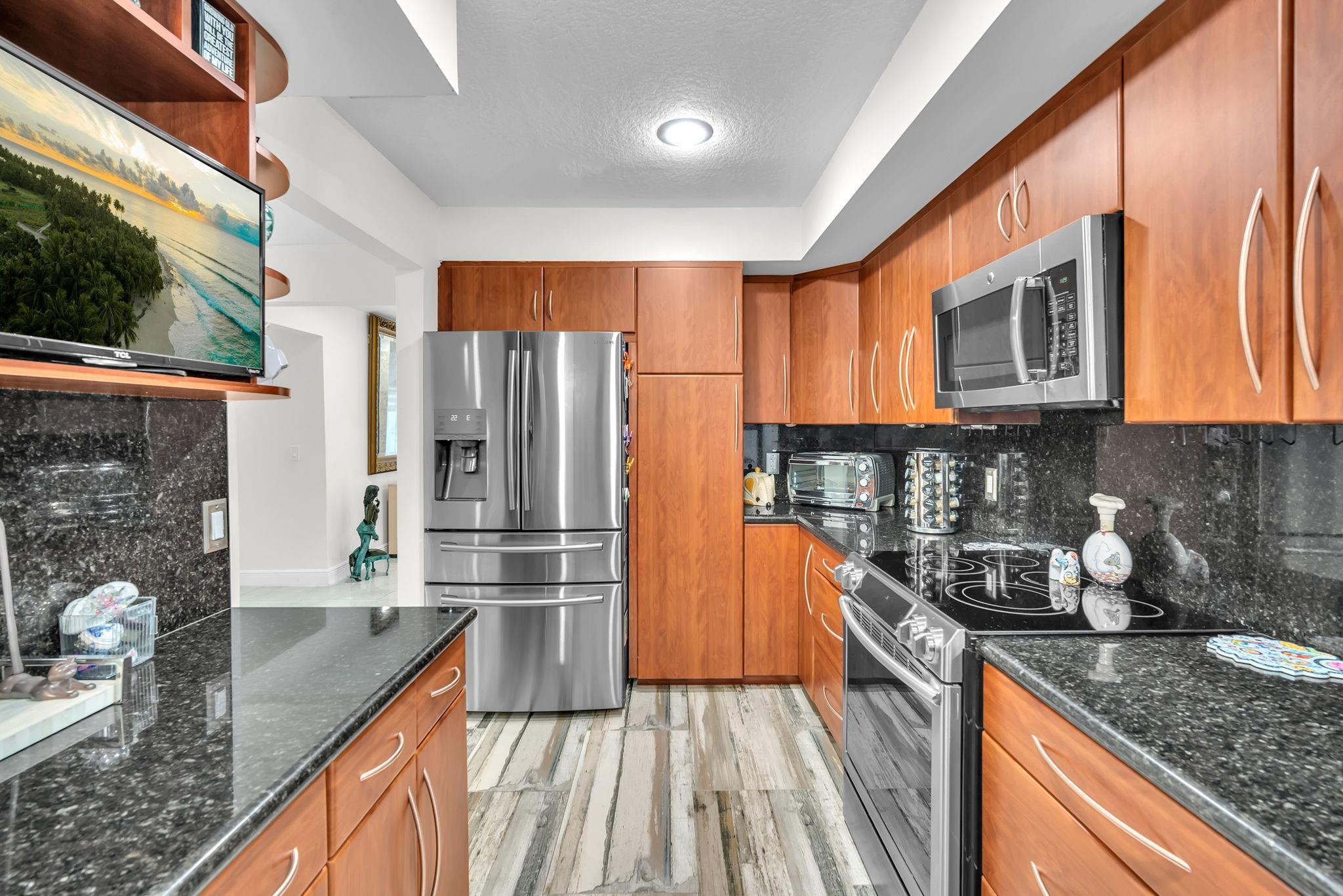 Jacaranda Area 933 97-47 - Residential