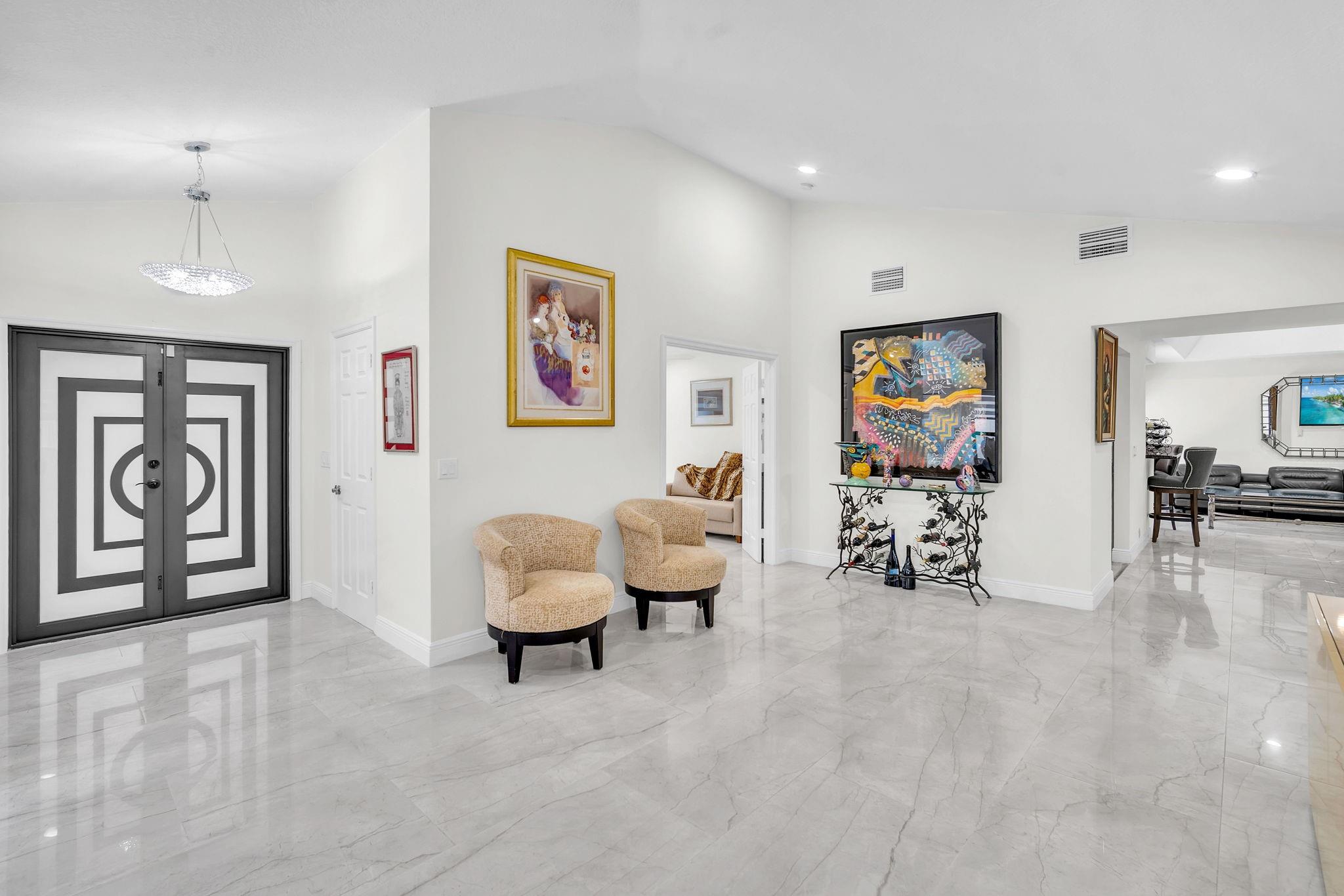 820 SW 87th Ter