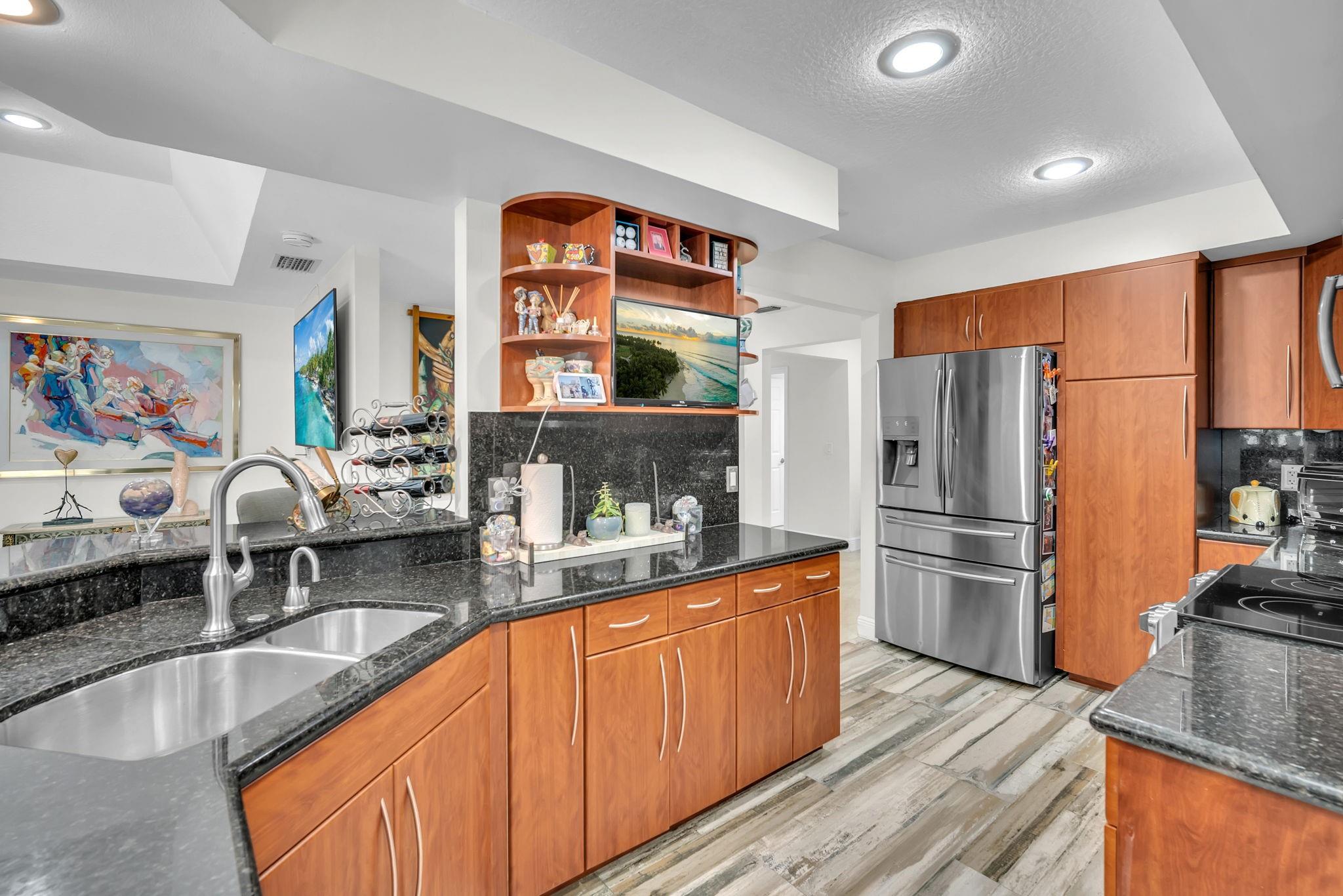 Jacaranda Area 933 97-47 - Residential