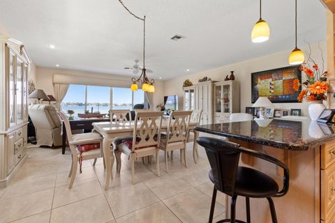 Townhouse in Hypoluxo FL 80 Lakeshore Drive Dr 8.jpg