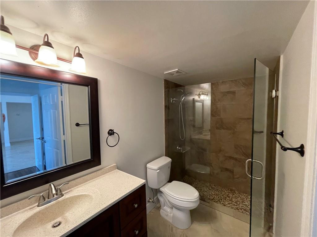 EVERGREEN LAKES - Residential