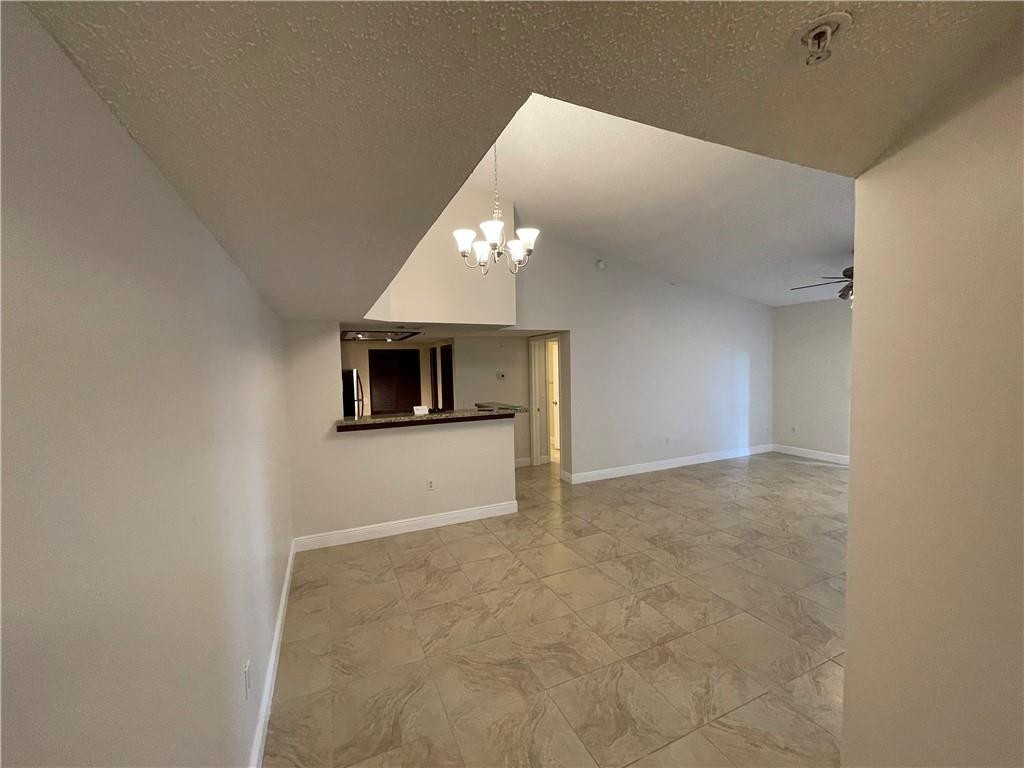 EVERGREEN LAKES - Residential