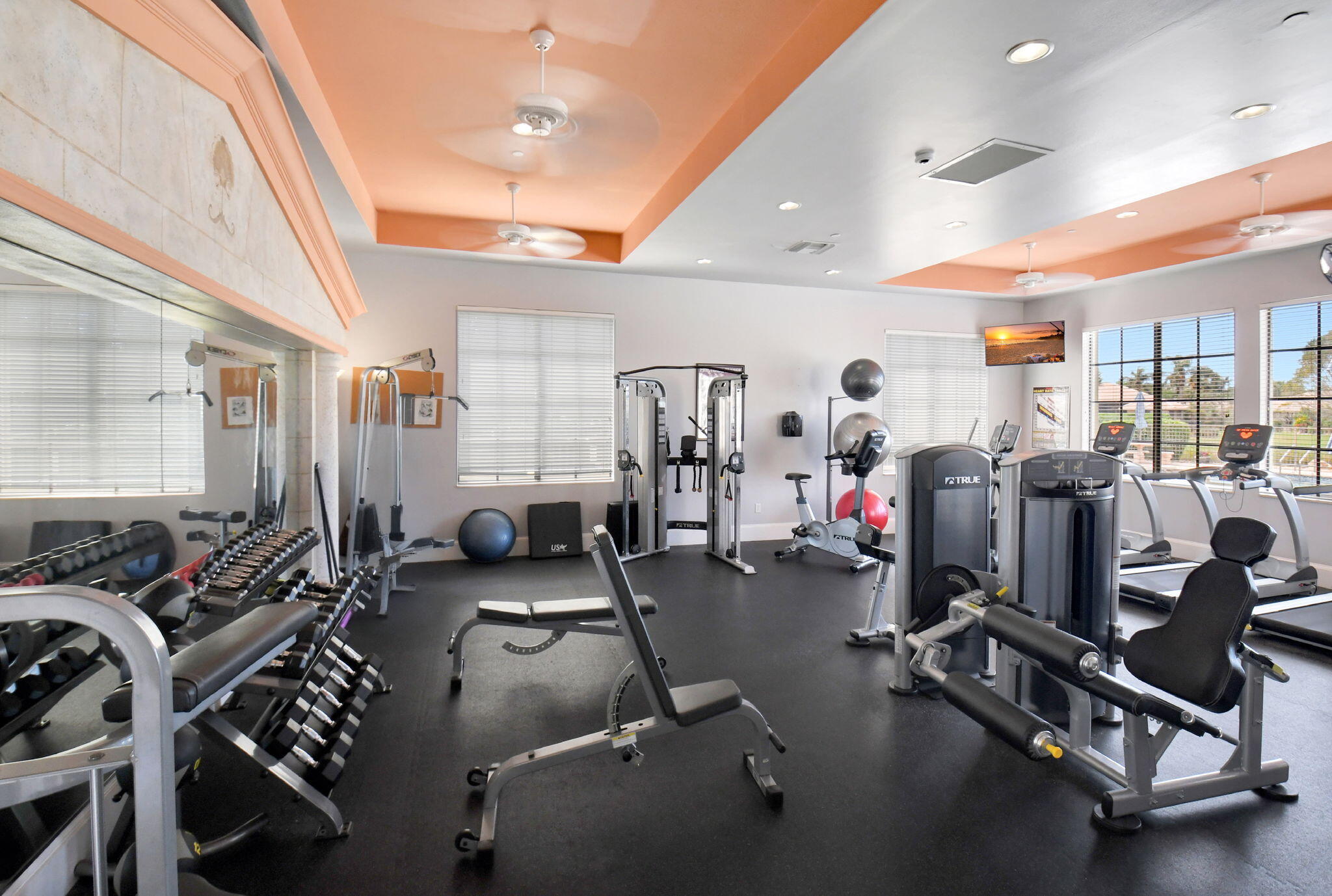 TIVOLI RESERVE - Residential