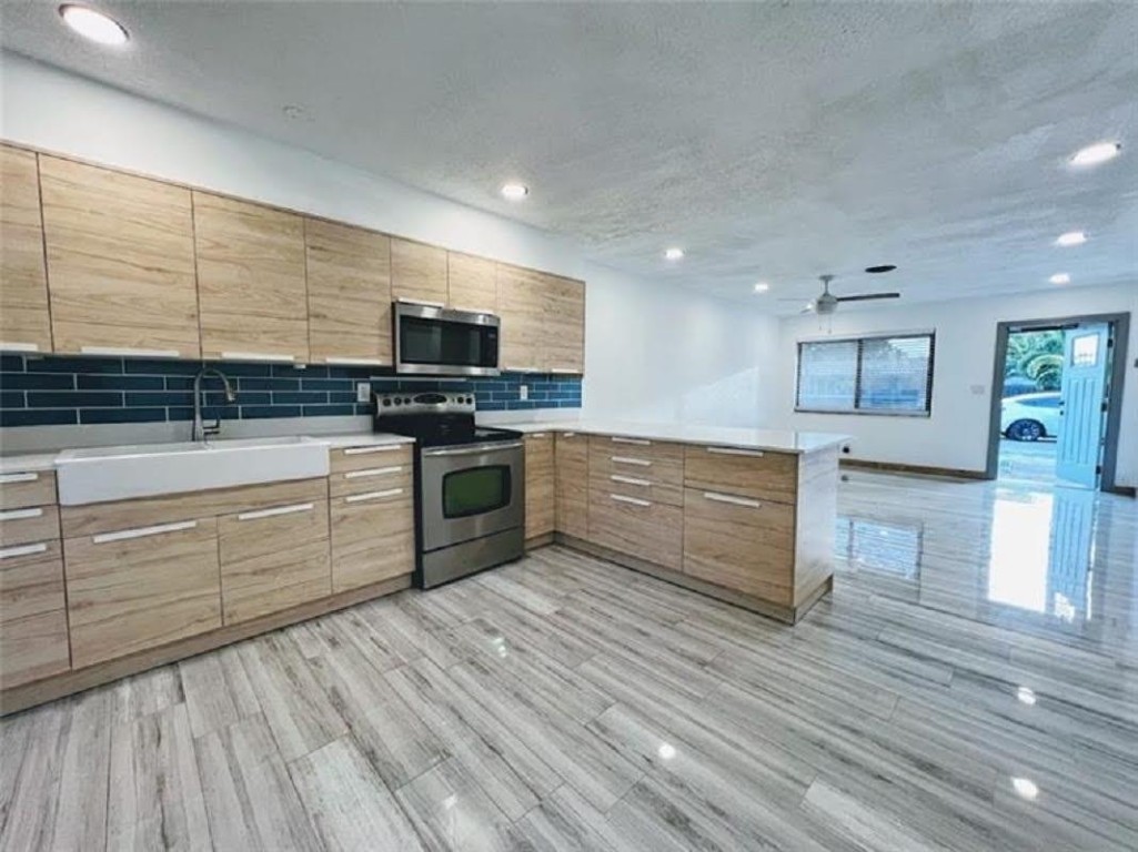 AMADALE - Residential Lease