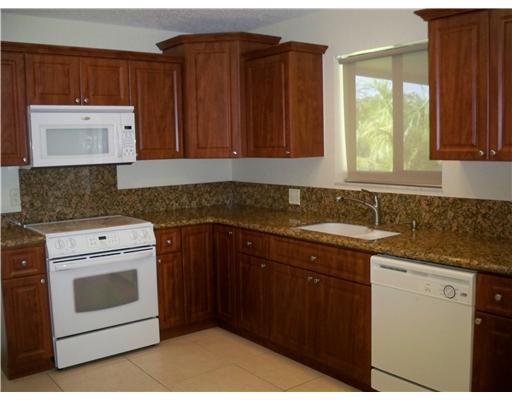 SUNSHINE RANCHES - Residential Lease