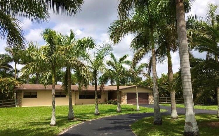 SUNSHINE RANCHES - Residential Lease