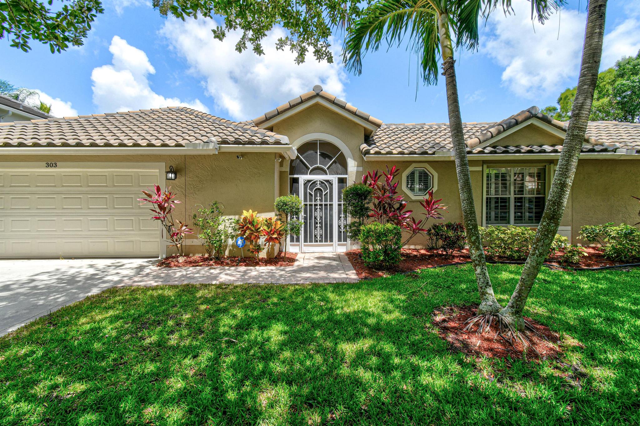 303 Hardwood Point