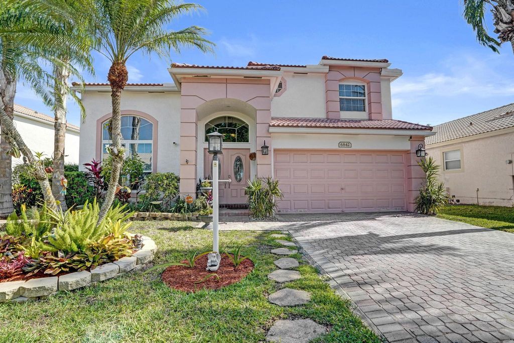 Photo of 6842 Dogwood Lane, Margate, FL 33063 (MLS # B26010055)