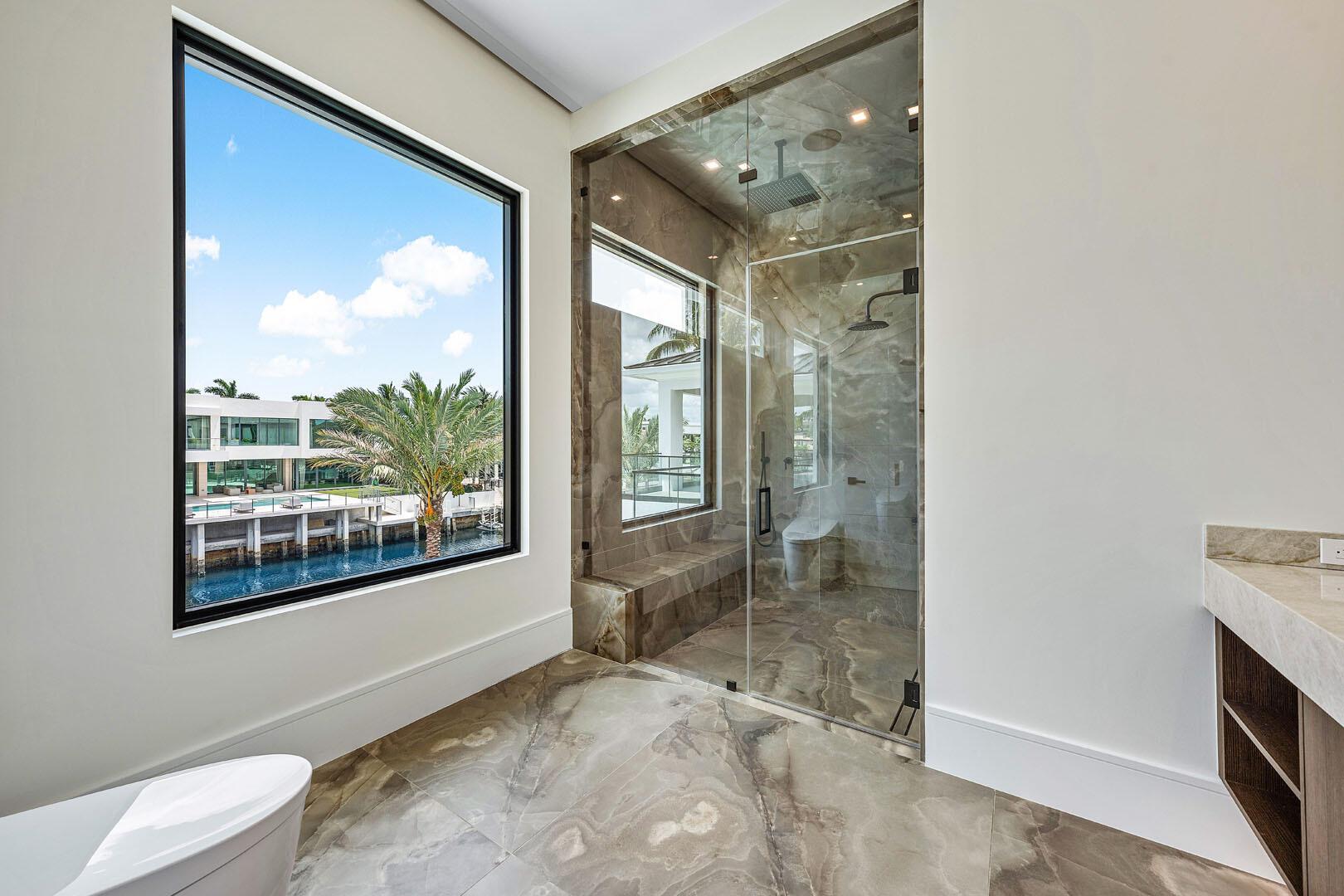 ROYAL PALM YACHT & COUNTR - Residential