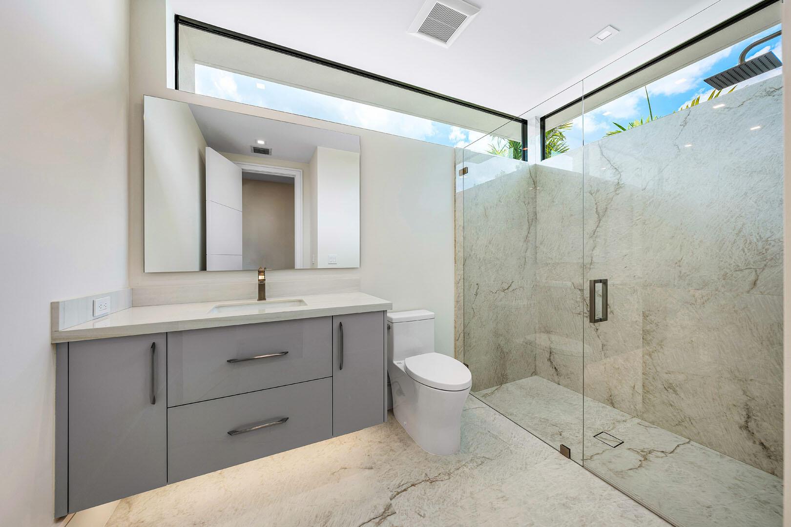 ROYAL PALM YACHT & COUNTR - Residential