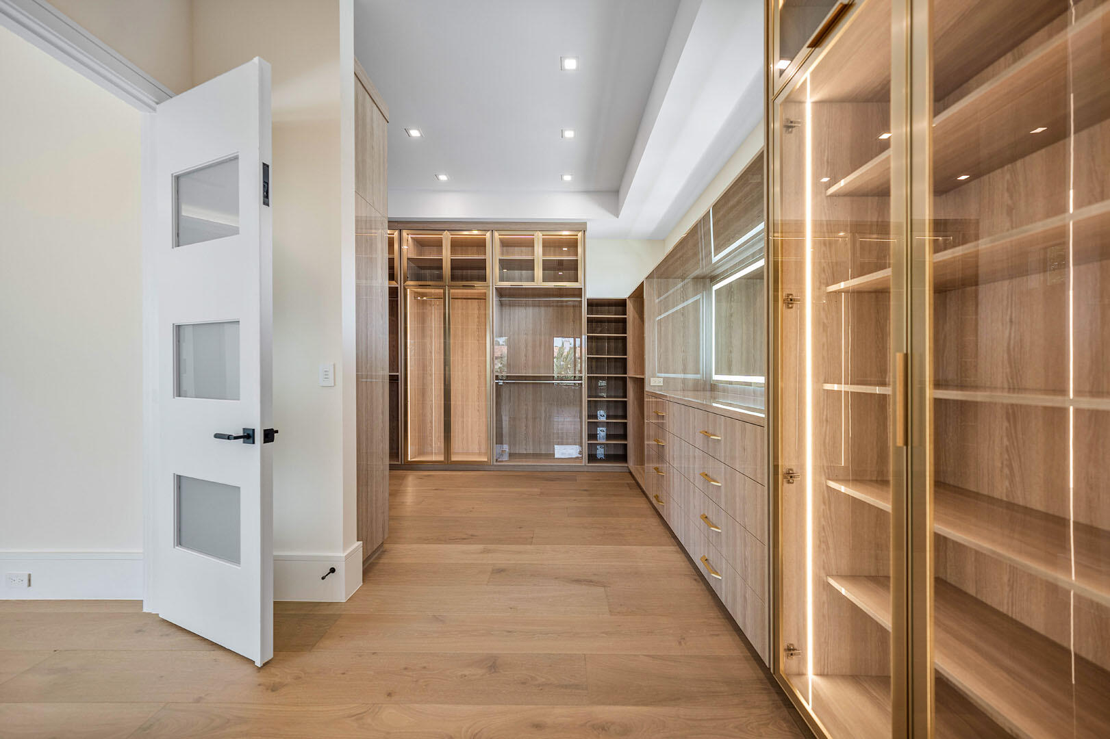 ROYAL PALM YACHT & COUNTR - Residential